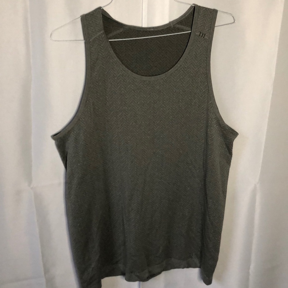 Lululemon tank top